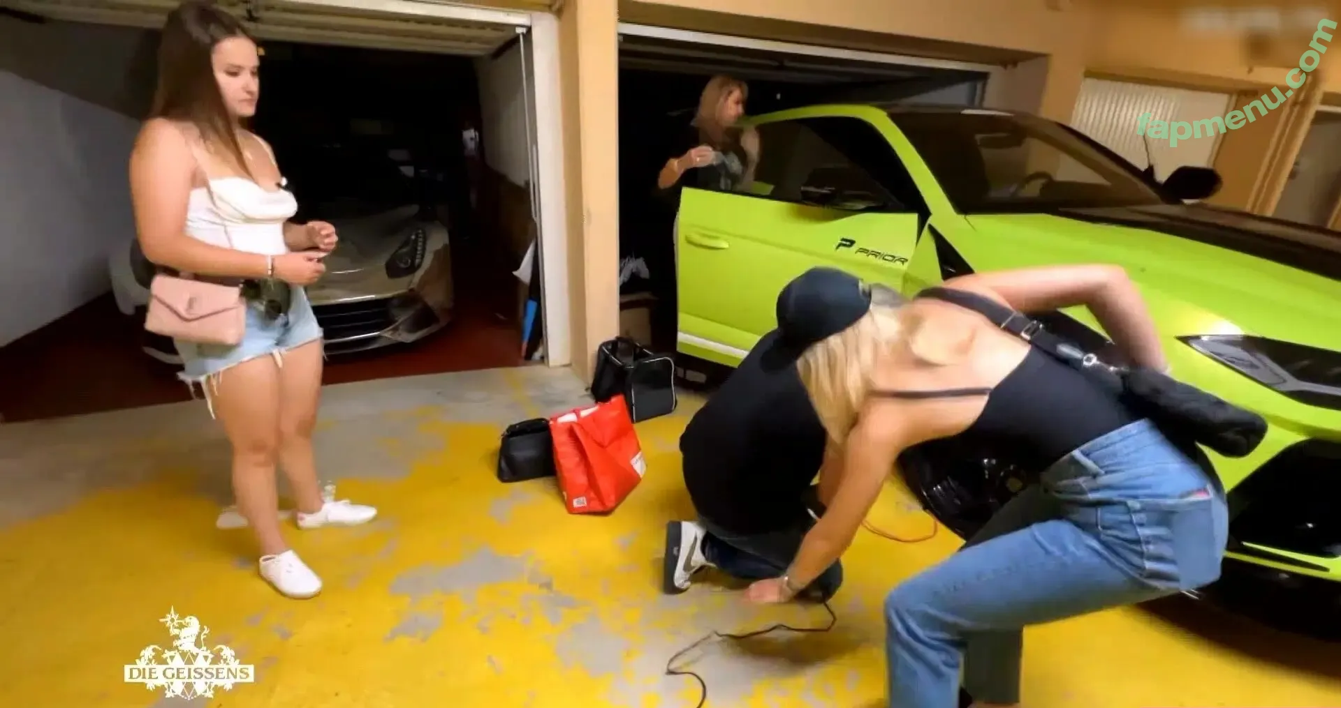 Davina Geiss nude photo #0250 (davina_geiss / davinageiss / the_real_davina_geiss)