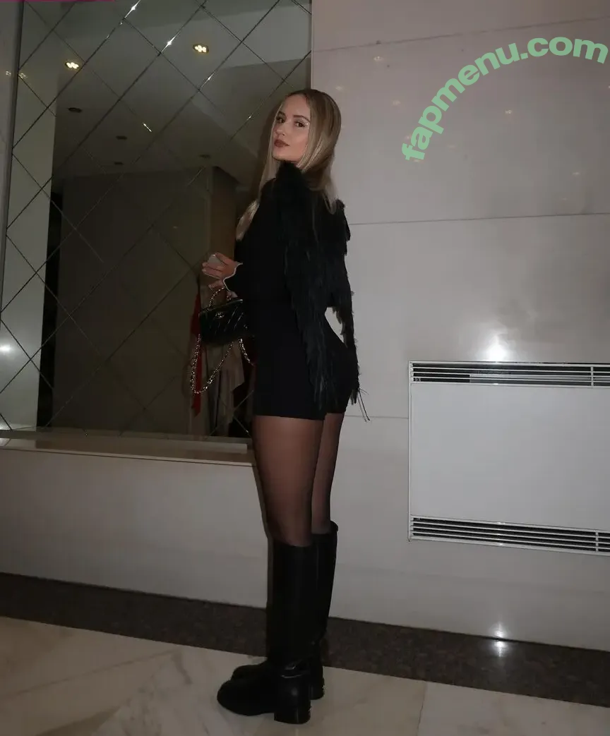 Davina Geiss nude photo #0289 (davina_geiss / davinageiss / the_real_davina_geiss)