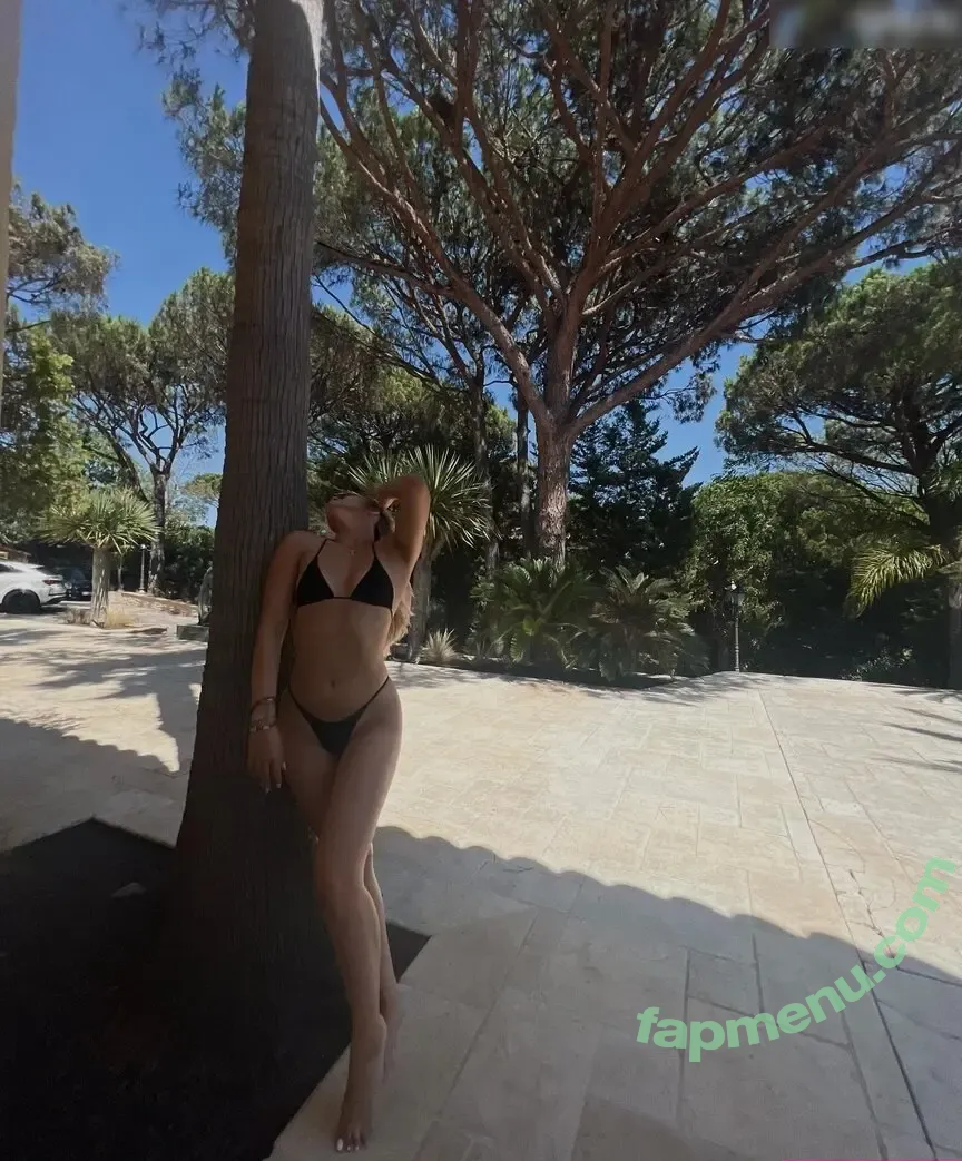 Davina Geiss nude photo #0300 (davina_geiss / davinageiss / the_real_davina_geiss)