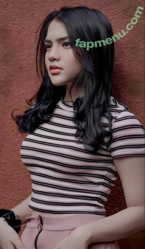 Davina Karamoy nude photo #0002 (Davina Karamoy)