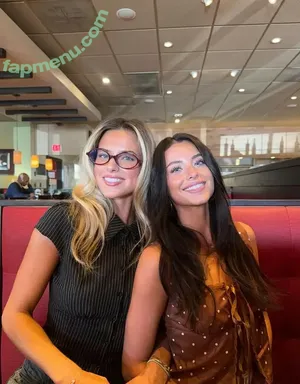 Davis Sisters / ajjdavis nude photo #0004
