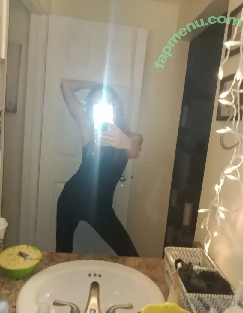daysiejade nude photo #0035 (chelsiejade_)