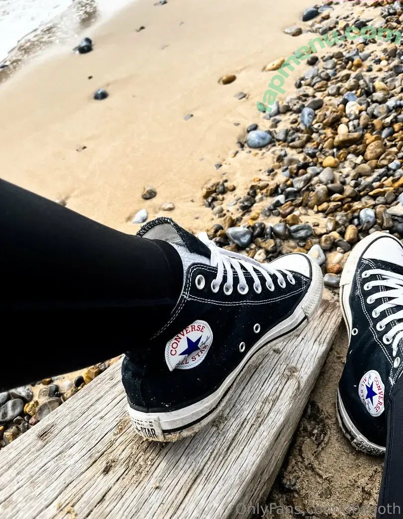 dbzgoth nude photo #0203 (dbzgothbecca)