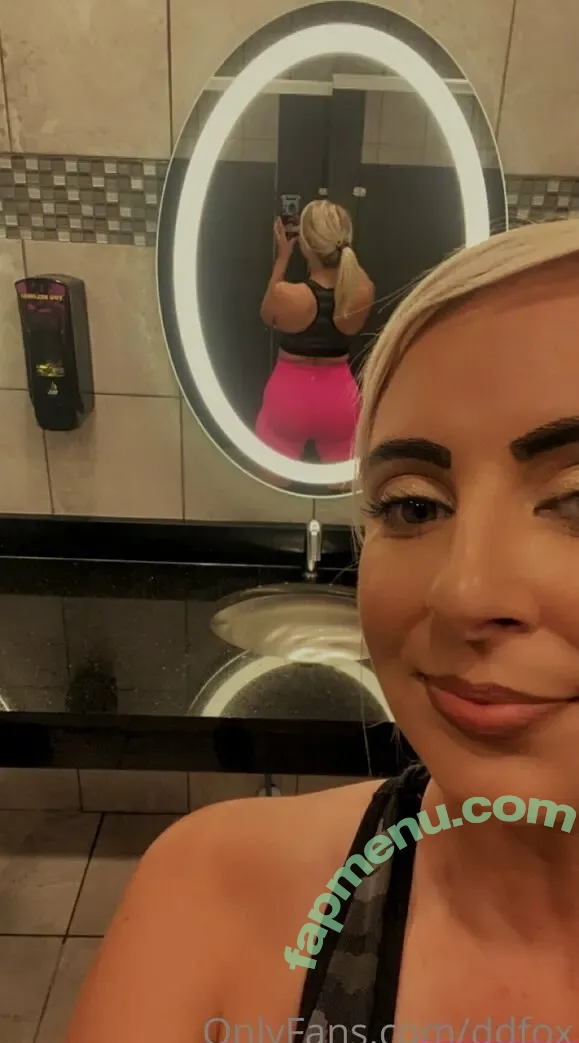 ddfox nude photo #0018 (ddfoxxmusic)