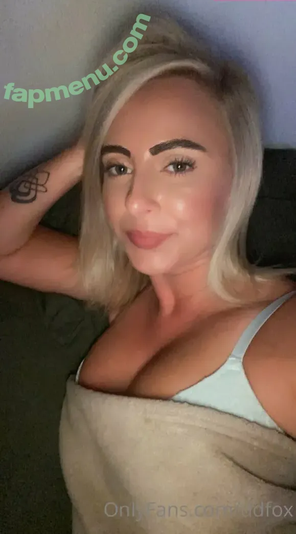 ddfox nude photo #0032 (ddfoxxmusic)