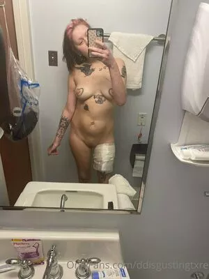 ddisgustingtxre / disgustingnice nude photo #0075
