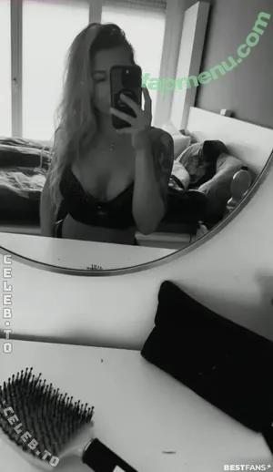 De_leonii nude photo #0059