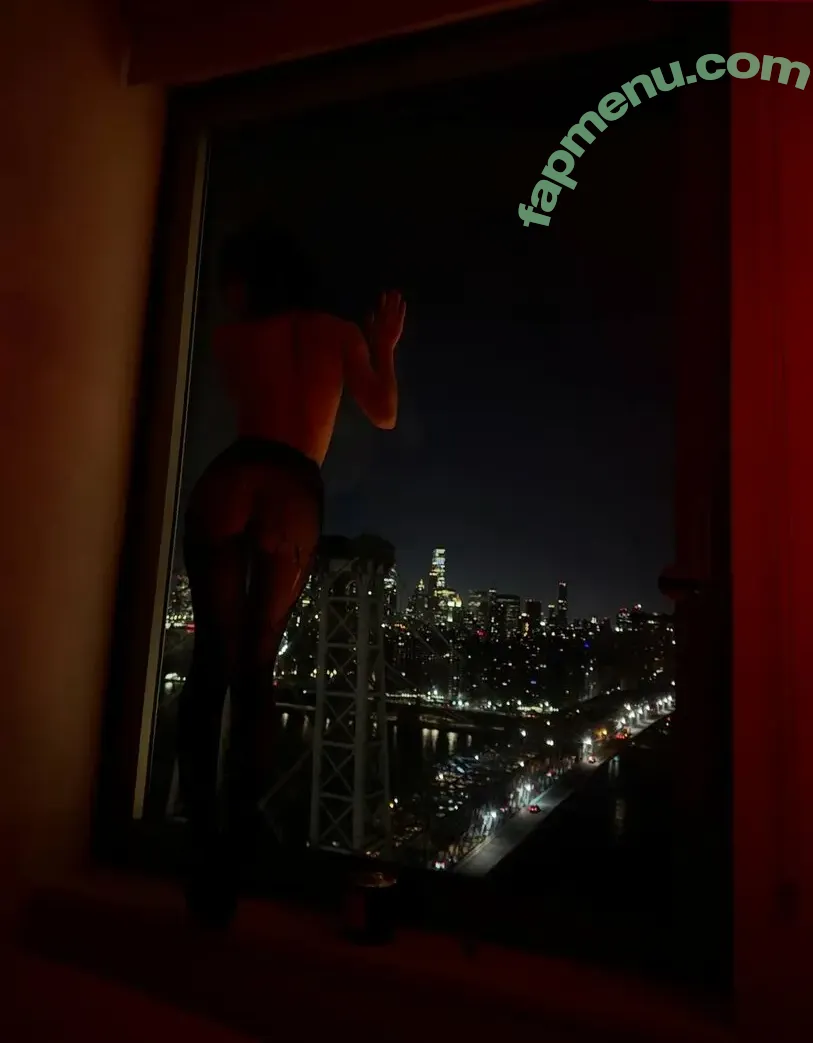 Dea Avdulla nude photo #0033 (deaavdulla)