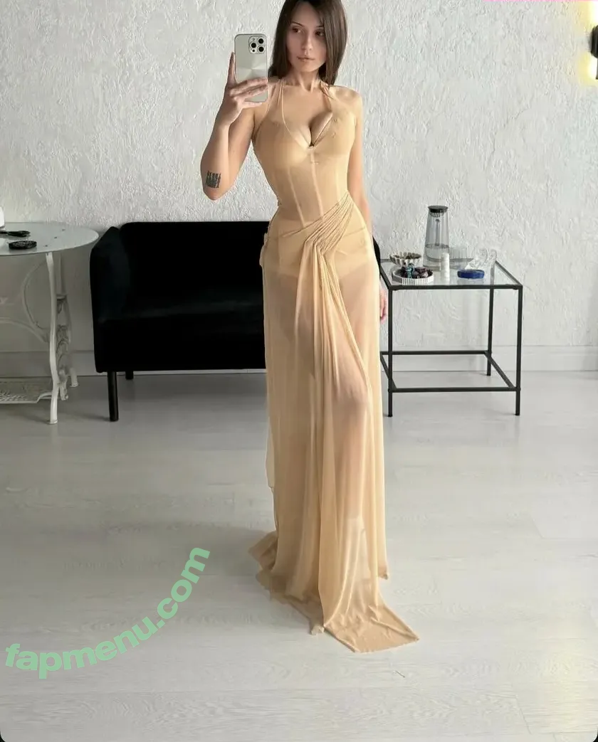 DEAD BLONDE nude photo #0001 (Dead__Blonde)