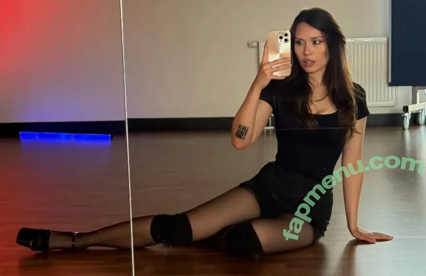 DEAD BLONDE nude photo #0018 (Dead__Blonde)