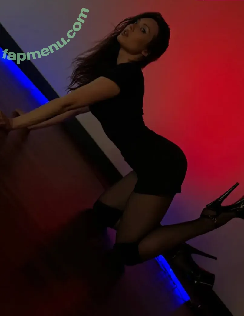 DEAD BLONDE nude photo #0026 (Dead__Blonde)