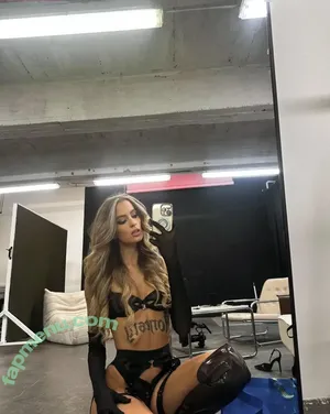  nude photo #0001