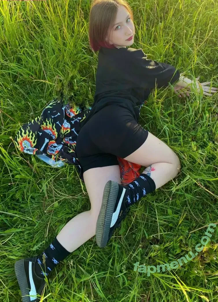 Deadmur_ nude photo #0019 (danimurfree)