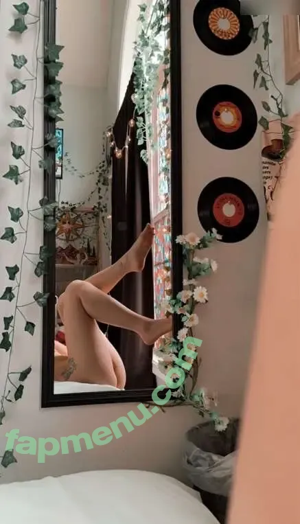 Deadpixieguts nude photo #0013 (Deadpixieguts)