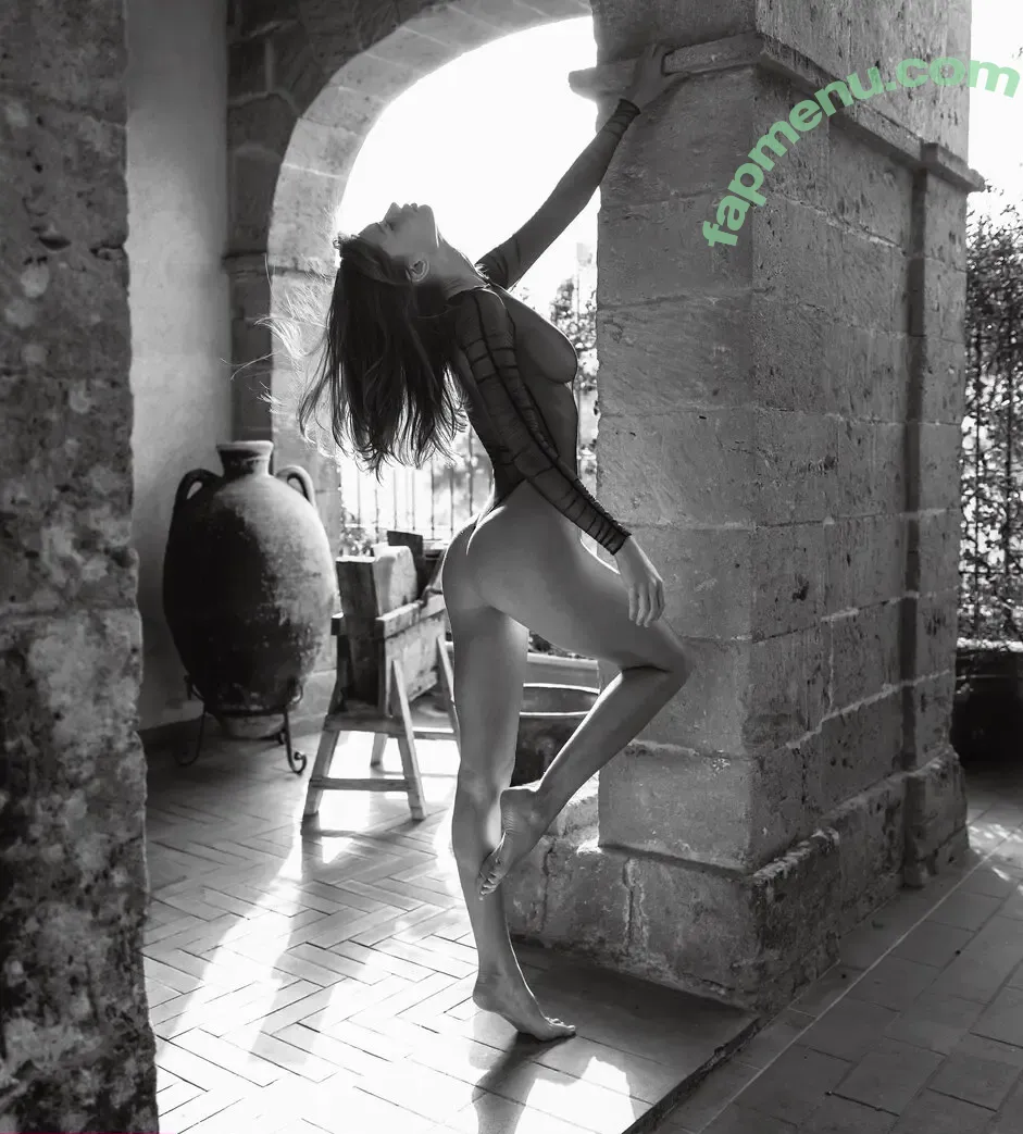 DeanRalphs nude photo #0068 (Anna.Ralphs / _anna_ralphs_)