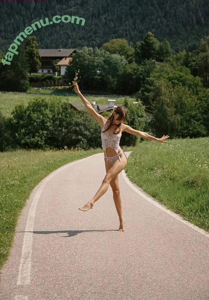 DeanRalphs nude photo #0077 (Anna.Ralphs / _anna_ralphs_)