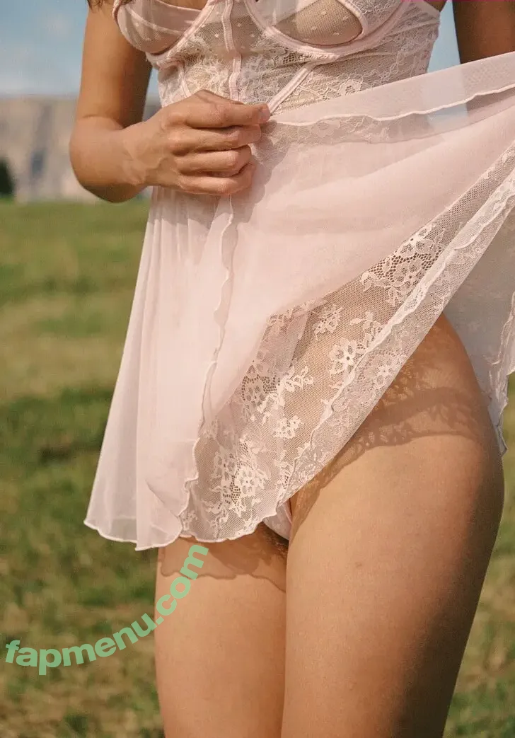 DeanRalphs nude photo #0095 (Anna.Ralphs / _anna_ralphs_)