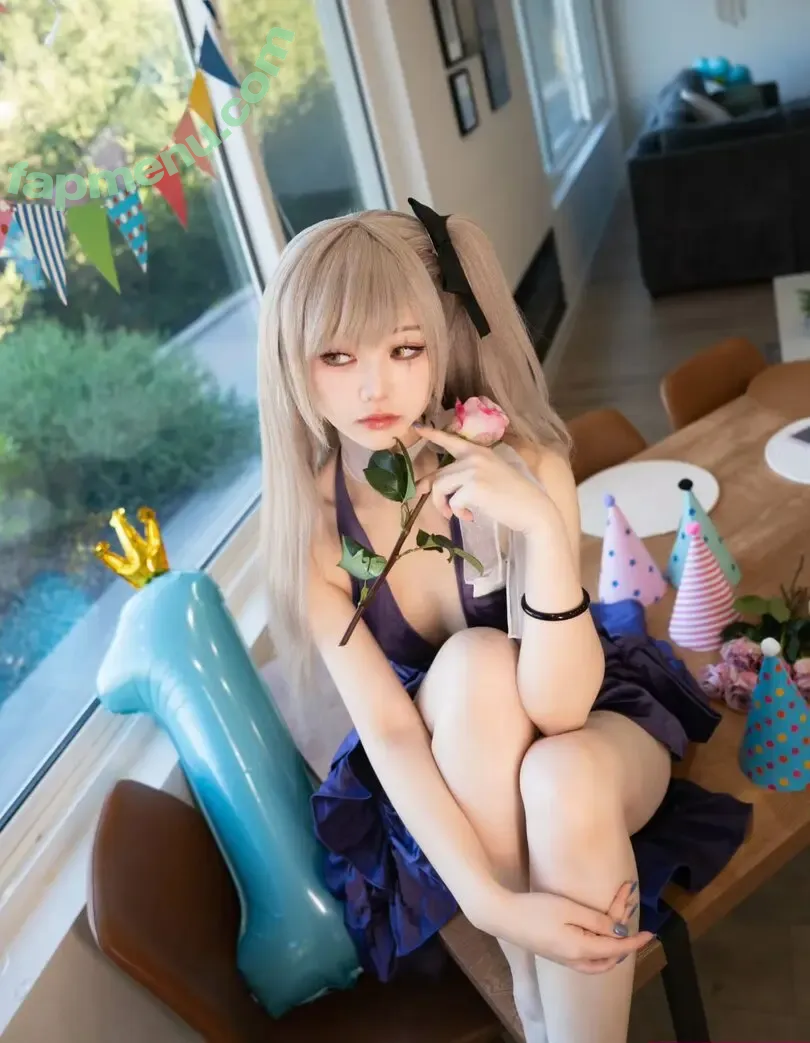 Dear Chuu nude photo #0066 (dear.chuu / dearchuutoro)