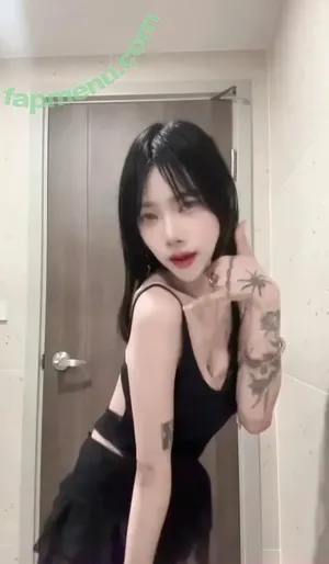 deardearrrii / deardearr_ / ɪᴅᴇᴀʀ nude photo #0244