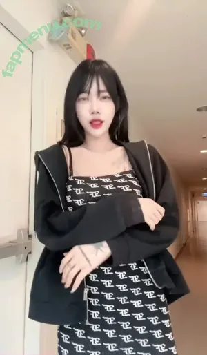 deardearrrii / deardearr_ / ɪᴅᴇᴀʀ nude photo #0256