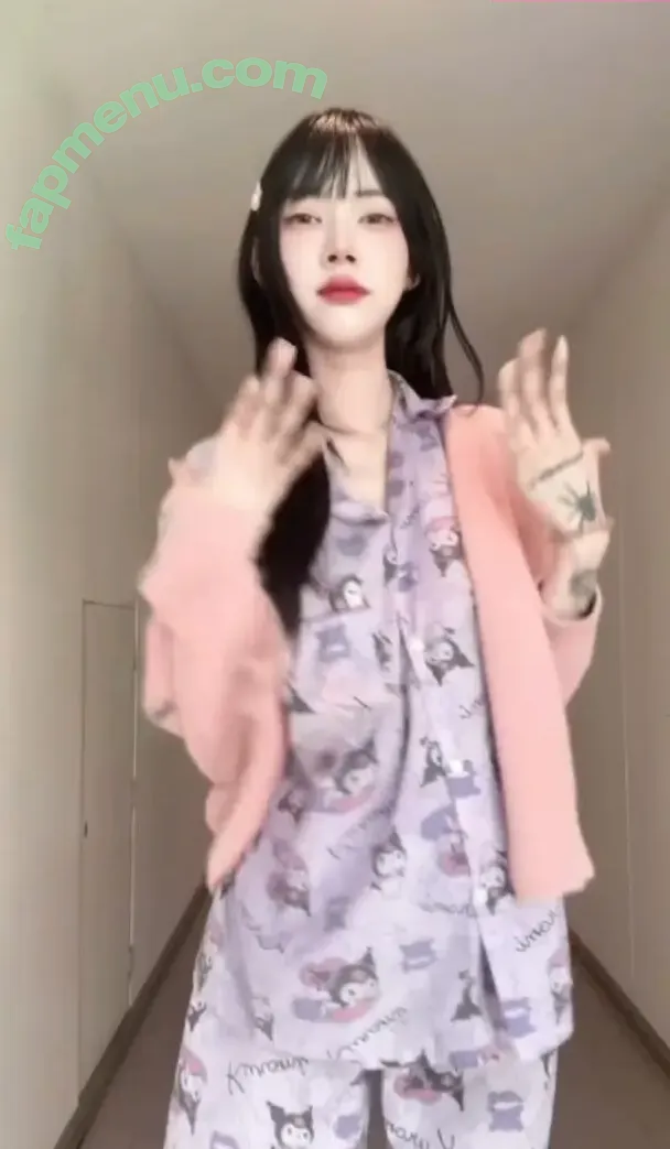 deardearrrii nude photo #0240 (deardearr_ / ɪᴅᴇᴀʀ)