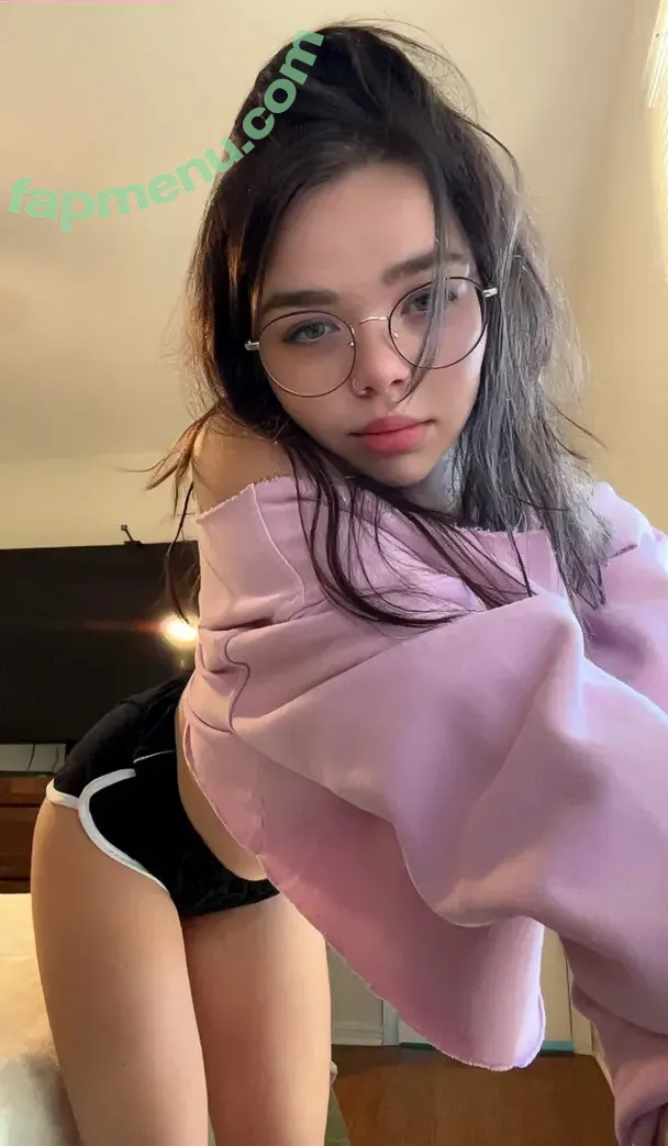dearest.daisy nude photo #0015 (dearest_daisy_)