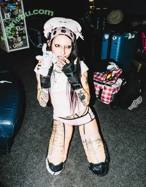 DeathbyRomy / toxicbleubeautyvip nude photo #0478