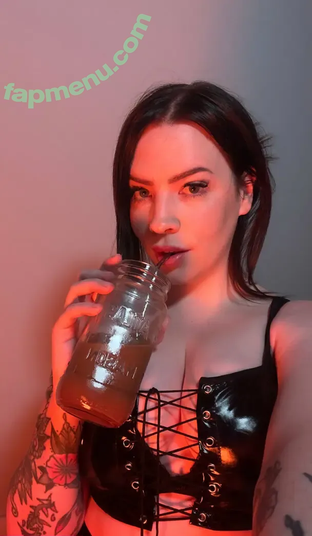 deathlyill nude photo #0060 (deathly.illl / deathlyill_ttv)