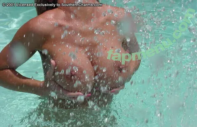 deauxma nude photo #0711 (deauxma420)