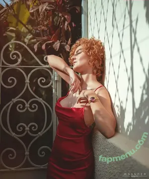 Debora Fuzeti / deborafuzeti nude photo #0022