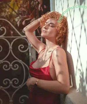 Debora Fuzeti / deborafuzeti nude photo #0024