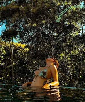 Debora Fuzeti / deborafuzeti nude photo #0029