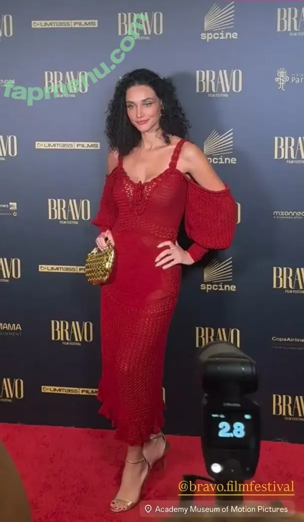 Débora Nascimento nude photo #0182 (Debora Nascimento / debranascimento)