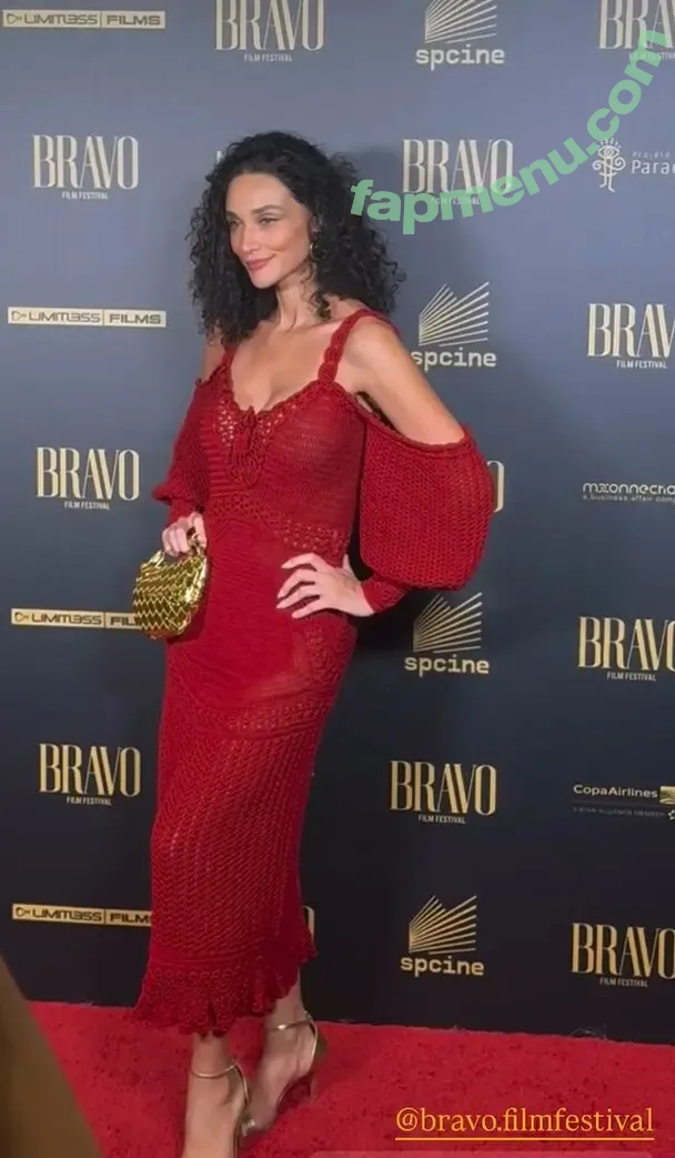 Débora Nascimento nude photo #0183 (Debora Nascimento / debranascimento)