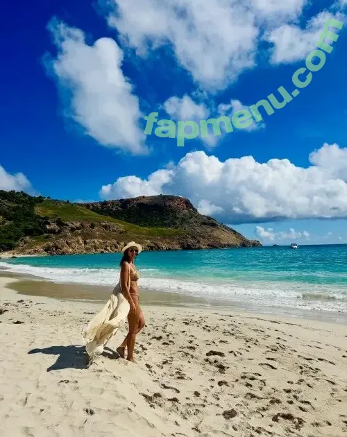 Débora Nascimento nude photo #0222 (Debora Nascimento / debranascimento)