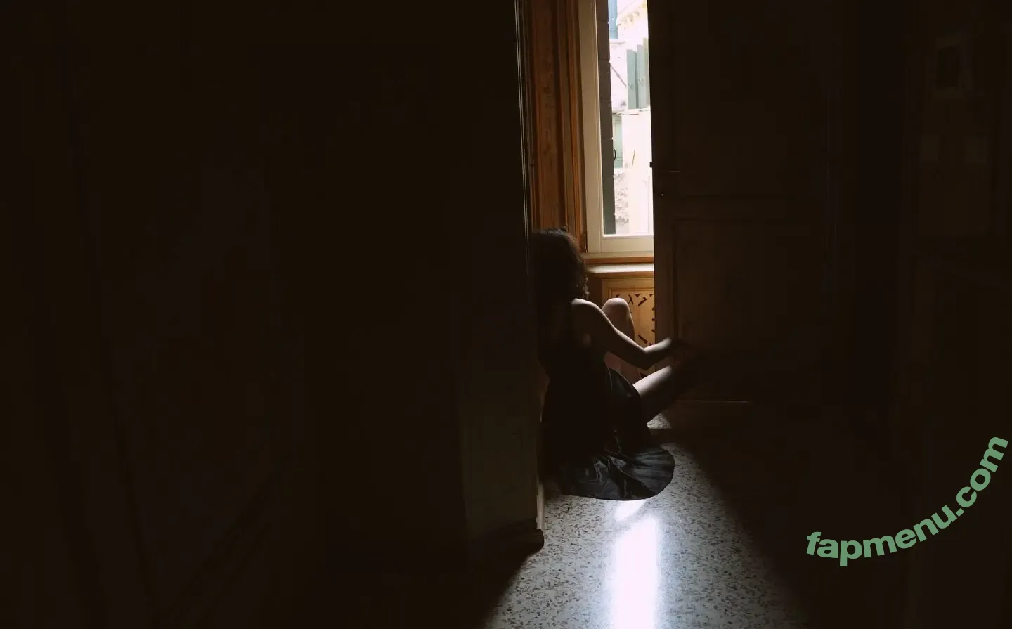 Deborah Revy nude photo #0021 (deborahrevy)