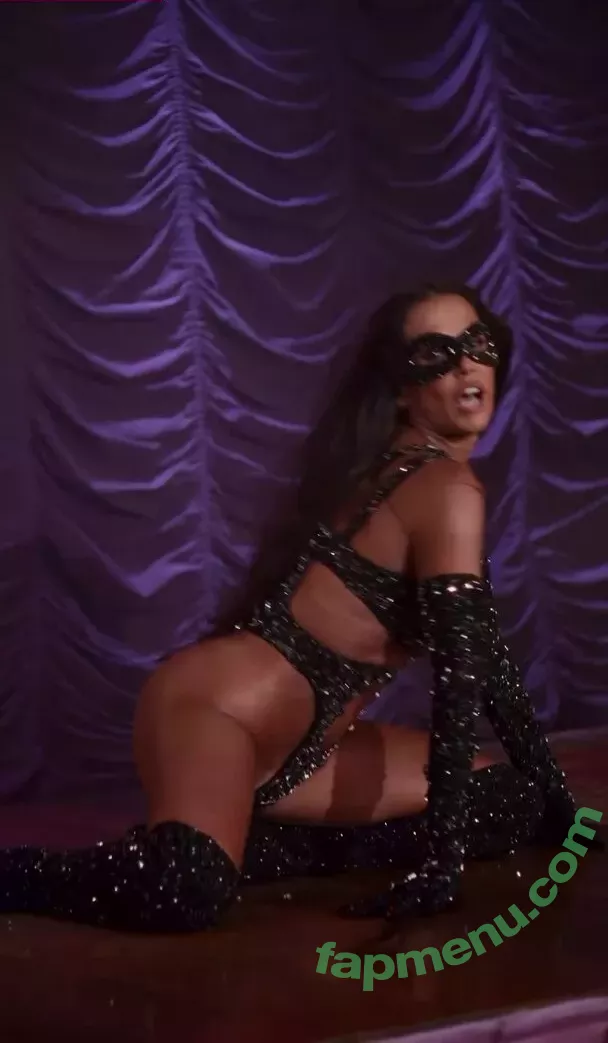 Deborah Secco nude photo #1313 (dedesecco)