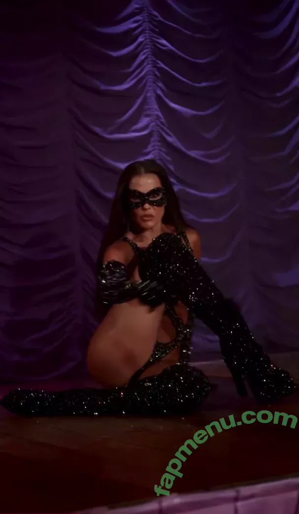 Deborah Secco nude photo #1331 (dedesecco)