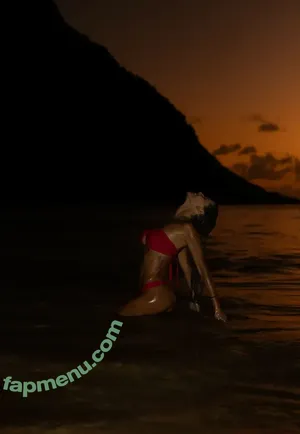 Deborah Secco / dedesecco nude photo #2235