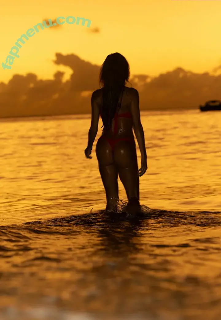 Deborah Secco nude photo #2233 (dedesecco)