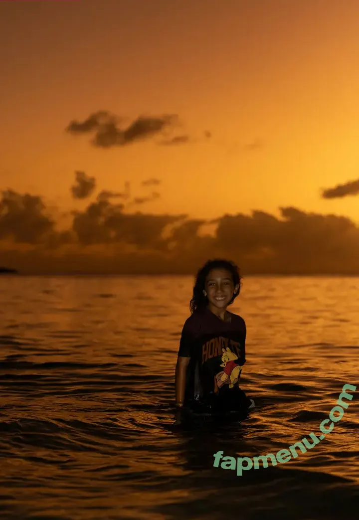 Deborah Secco nude photo #2266 (dedesecco)