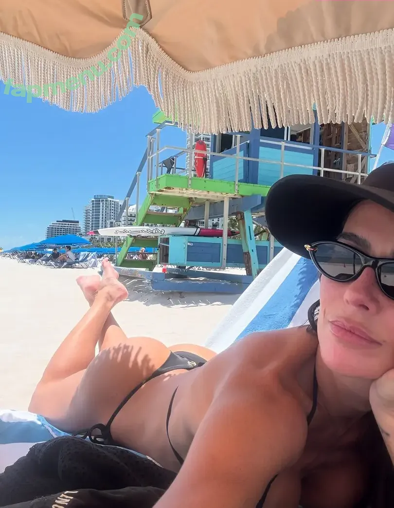 Deborah Secco nude photo #2333 (dedesecco)