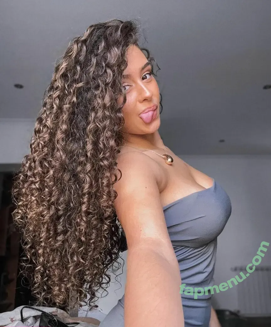 deborategomes nude photo #0114 (deborategomes)