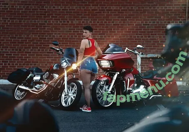 Dee Walker nude photo #0009 (d.mace88 / d.walker827 / deewalkerartist / dwalker0827 / fionawalker67)