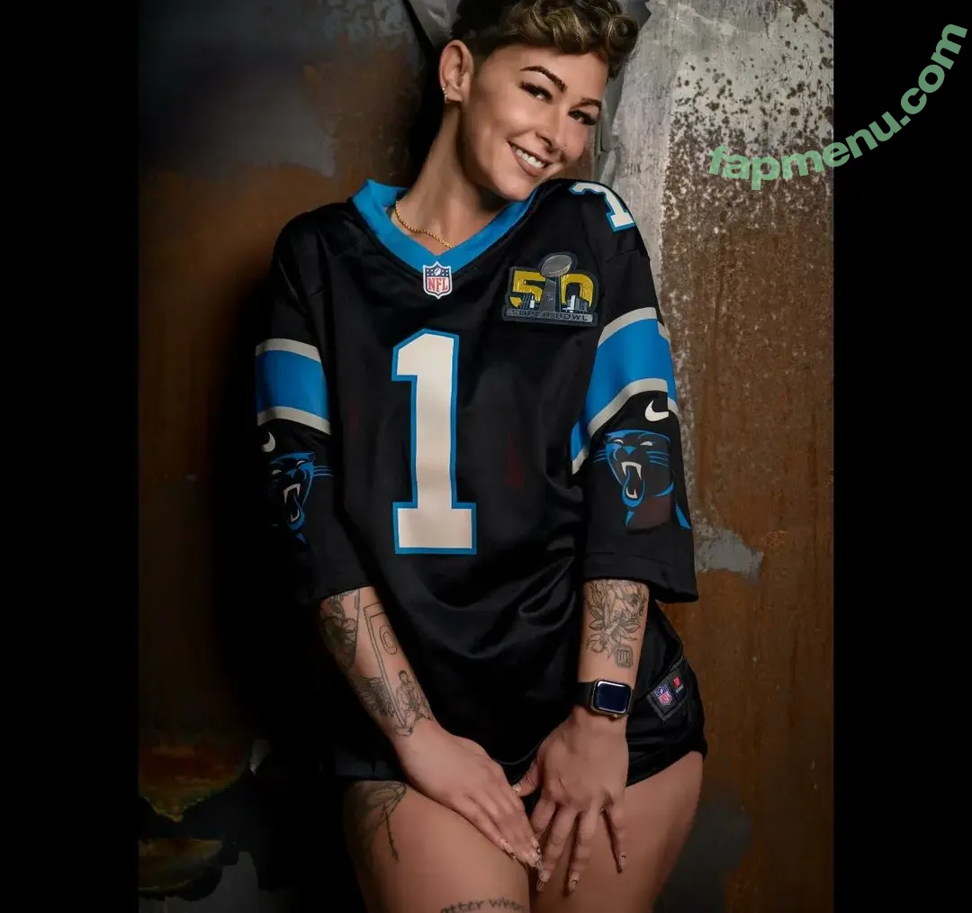 Dee Walker nude photo #0011 (d.mace88 / d.walker827 / deewalkerartist / dwalker0827 / fionawalker67)