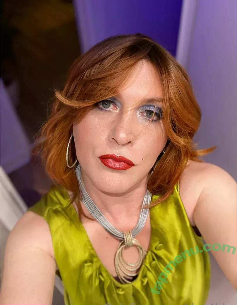 dee4bbc nude photo #0007 (4thekill_)