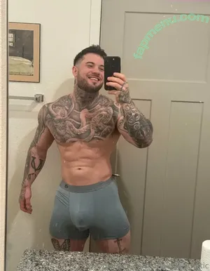 deek_aesthetic / derek.isthebae nude photo #0144