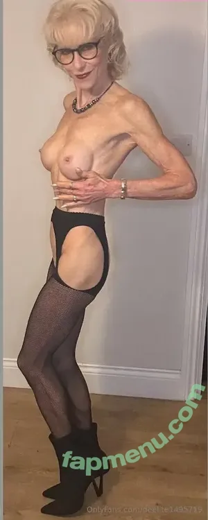  nude photo #0009