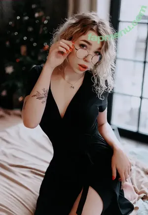  nude photo #0011
