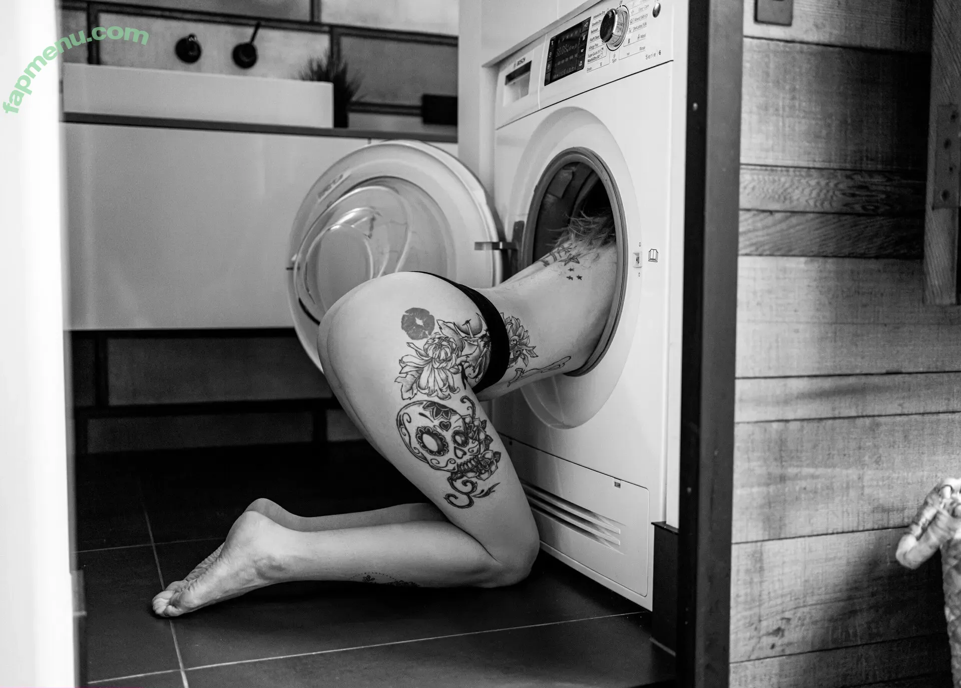 deepintoreality nude photo #0005 (escape.reality.photography)
